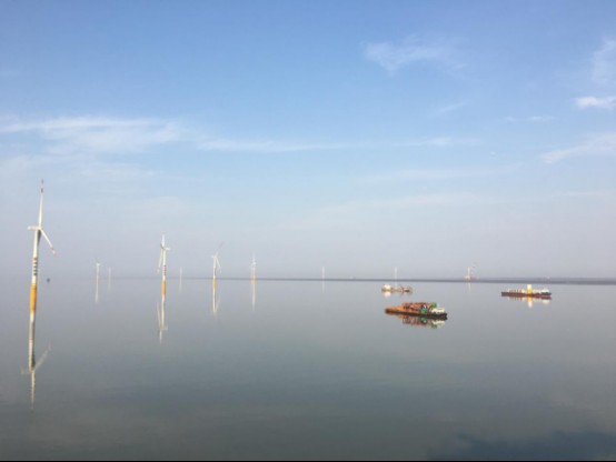 鲁能江苏东台海上风电项目全部风机并网发电