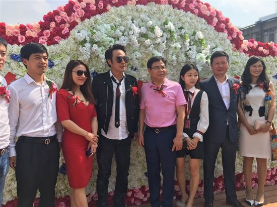 金一珠宝南昌旗舰店盛大开业,影帝吴镇宇现场