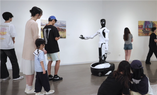 智元发布新一代工业级交互式具身作业机器人精灵G2(图5)