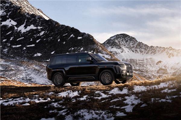 仰望2026款旗舰矩阵联袂上市，重塑高端出行体验(图4)