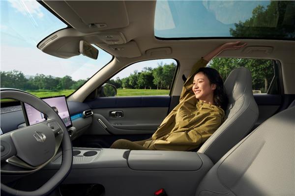 6.58万元起！零跑A10全球上市，重塑10万内纯电SUV价值新标杆(图6)