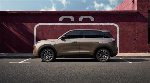 6.58万元起！零跑A10全球上市，重塑10万内纯电SUV价值新标杆(图4)