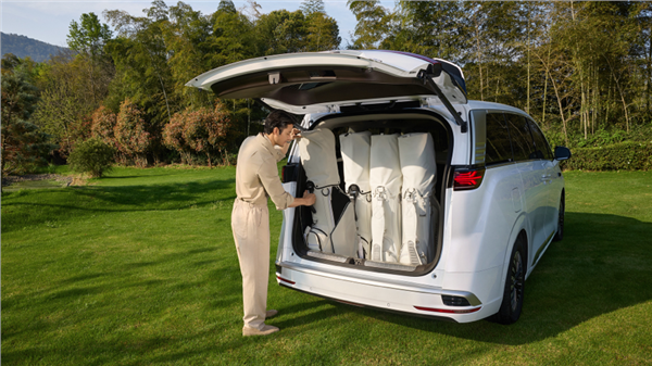 乘势者，事竟成！第二代腾势D9正式上市，35.98万元起(图11)