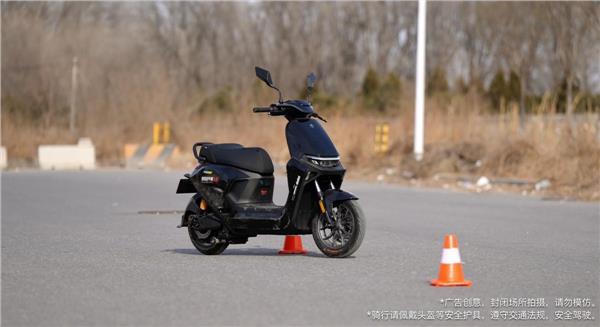 锚定用户痛点与智能化升级浪潮,九号以创新技术引领两轮产业进阶(图1) 锚定用户痛点与智能化升级浪潮,九号以创新技术引领两轮产业进阶(图1)