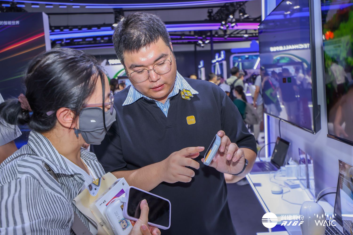 润建股份亮相WAIC2025世界人工智能大会 重磅展示AI全栈实力(图7)