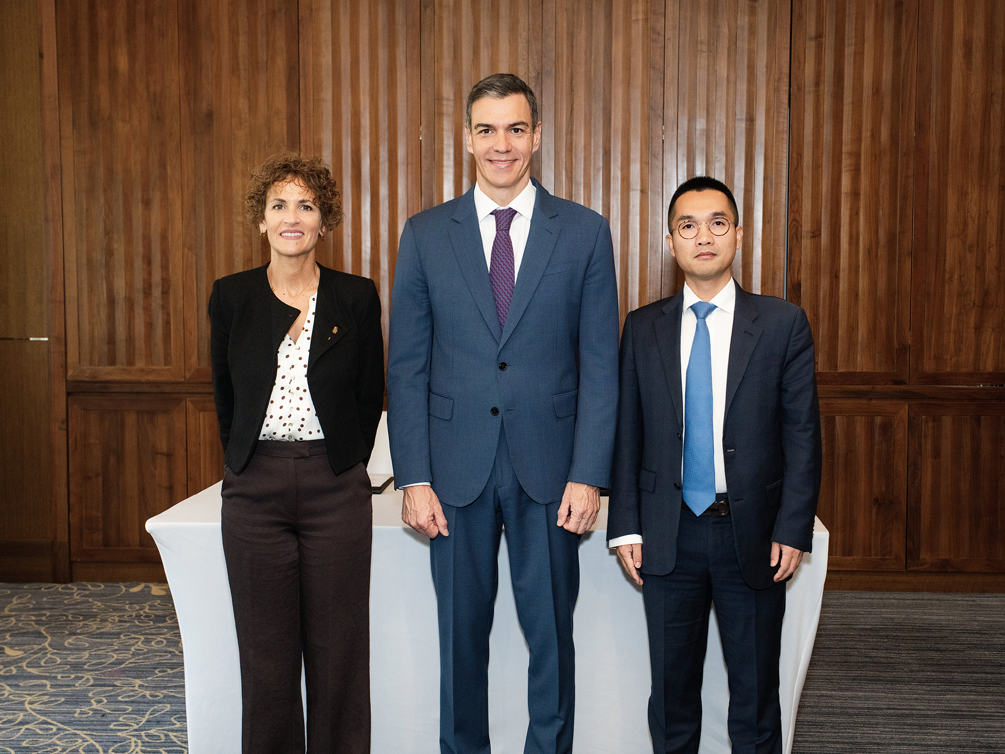 中西绿色合作新亮点丨海辰储能落子西班牙 吴祖钰出席西班牙首相企业家见面会(图1)