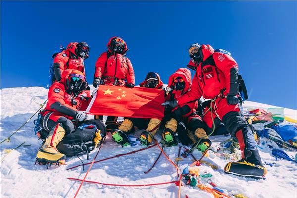 波司登50周年丨半个世纪登峰路 一部精神传承史(图5) 波司登50周年丨半个世纪登峰路 一部精神传承史(图5)