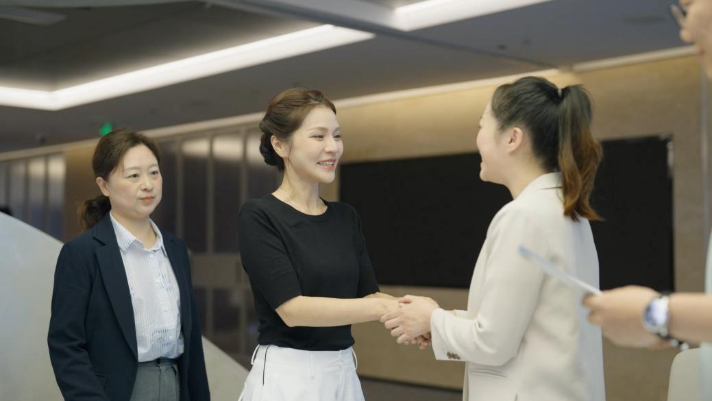 突破中求索,从零人脉到12亿保障版图——MVP随雯雯的进阶攻略(图7) 突破中求索,从零人脉到12亿保障版图——MVP随雯雯的进阶攻略(图7)
