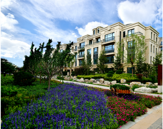 揭秘领秀翡翠山从匠心到精品生活的跨越