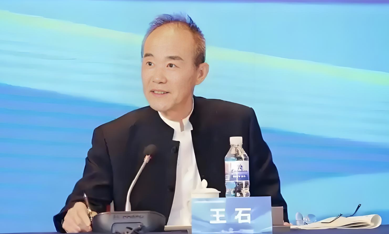 王石,万科还回得去吗?-正经社-证券之星