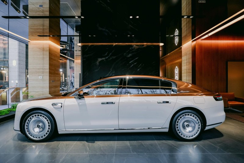 鸿蒙智行尊界首家城市展厅启用，永达汽车深化超豪华新能源布局