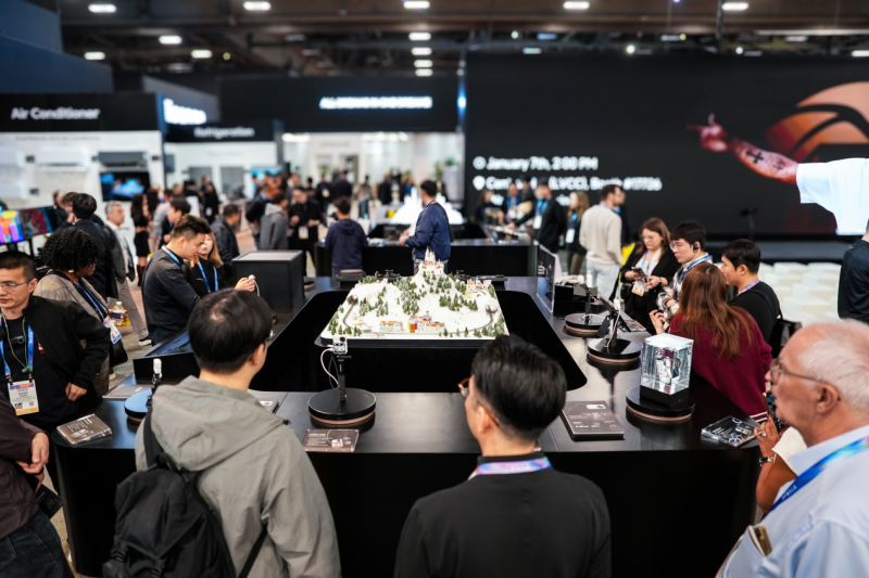 最小体积，最强性能：光子跃迁以8K AI拇指相机问鼎CES