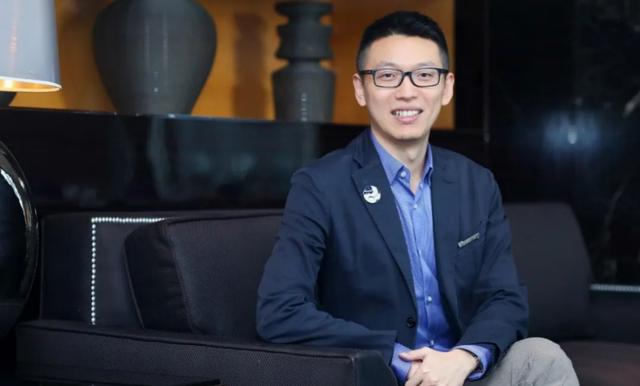 探索传媒集团高级副总裁:邱煌(tony qiu)先生