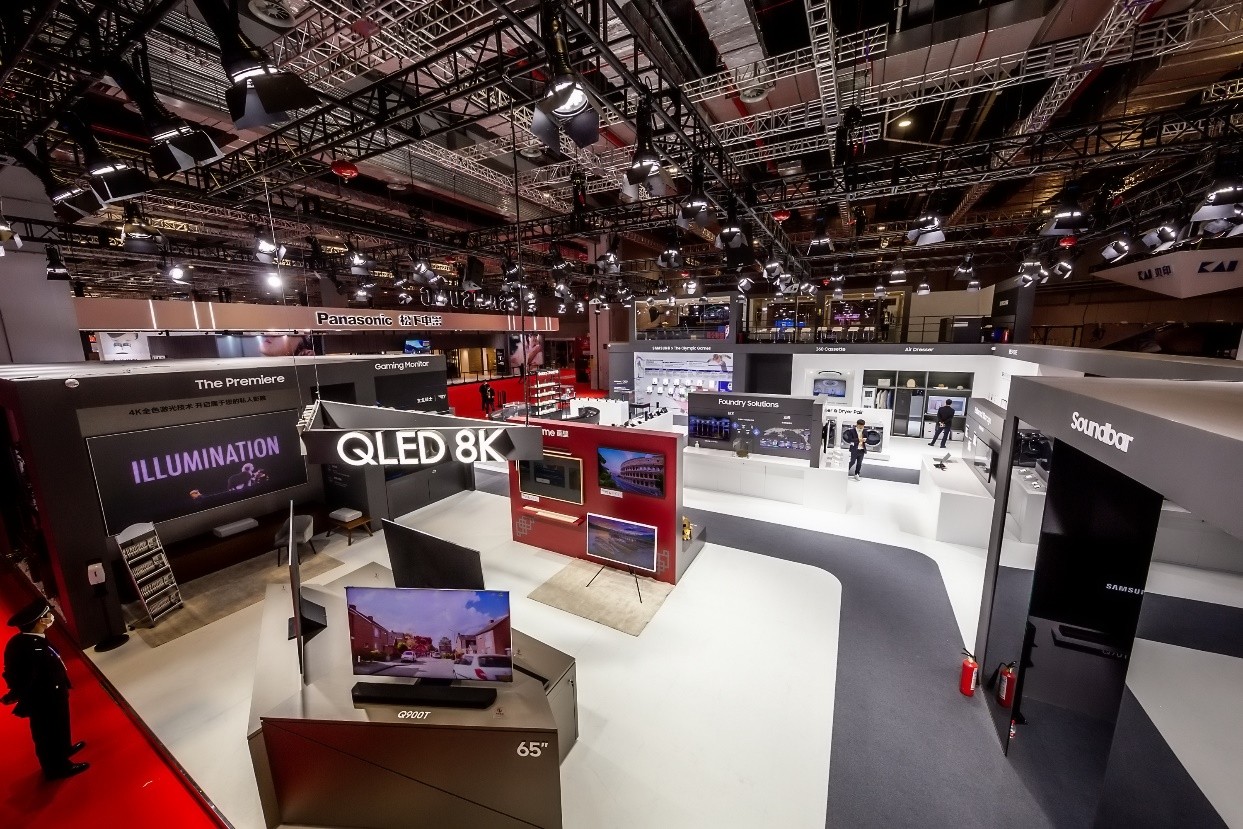 首页 正文今年,三星还将当下火热的在线直播带入进博会,在展台二层