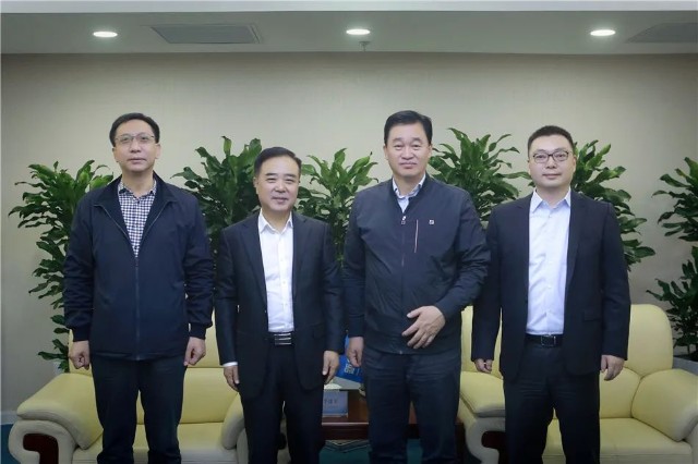 欢瑞世纪积极参与新华网扶贫公益云直播系列活动演员成毅卖力带货助力