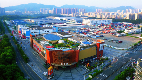 (深国际实施"提升深圳行业地位行动",加大战略布局.图为华南物流园)