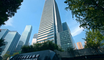 重庆农商行:三大战略"并驾齐驱" 零售释放全新动能
