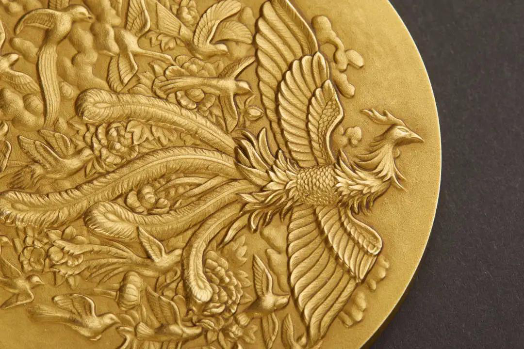 麦朵尔上的百鸟朝凤