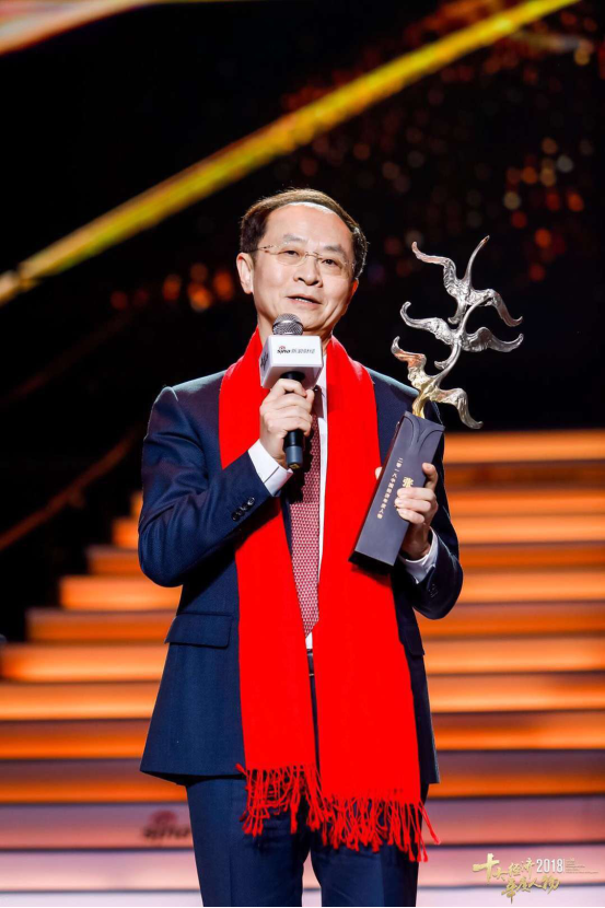 2018十大经济人物_...—蒋锡培当选\