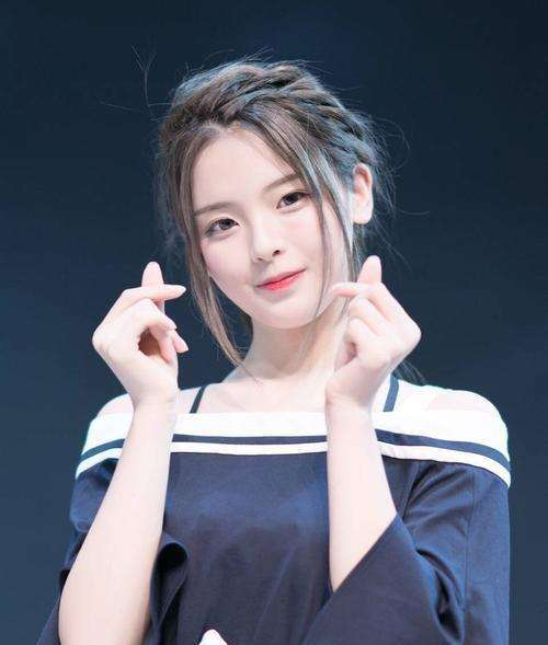 首页 正文李现,吴怡辛,杨超越,肖战,左凤,王一博